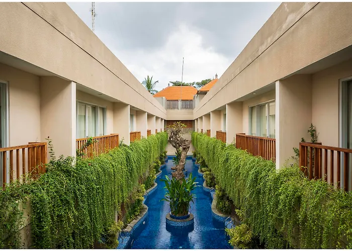 D'nusa Club And Hotel