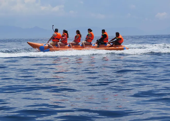 Hotel D'nusa Club And