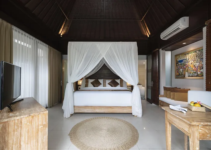 D'nusa Club And Hotel 4*